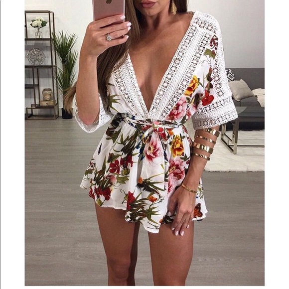 Floral romper - Picture 2 of 3